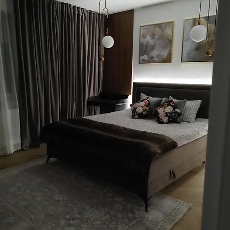 Lipowa 2 Apartment *